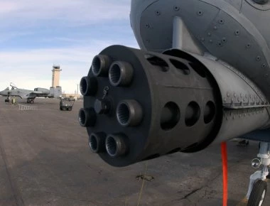 Απόλυτη υπεροχή - Βολές πυροβόλων M61 Vulcan και GAU-8 Avenger (βίντεο)